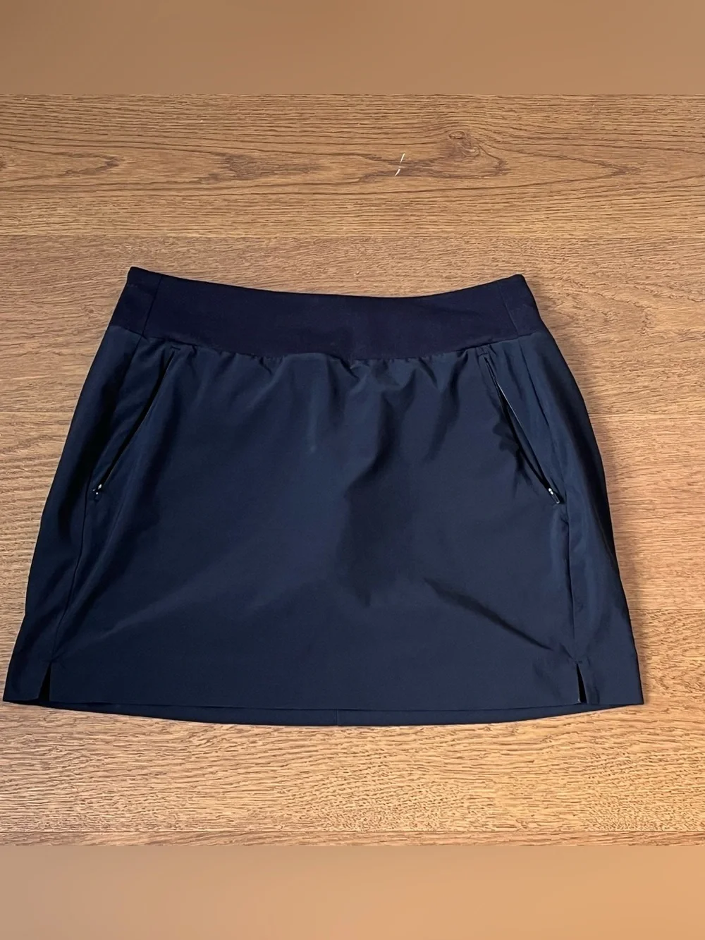 Athleta Soho Active Hiking Skort 16” Women's Size 10 Black Stretch Pockets